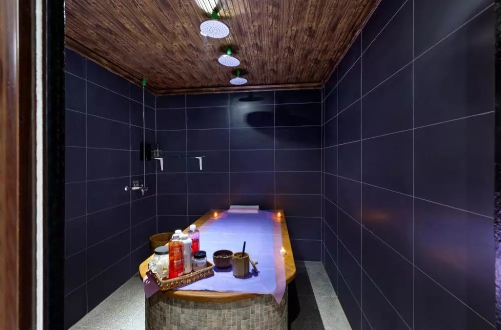 هتل رویال کنتیننتال دبی